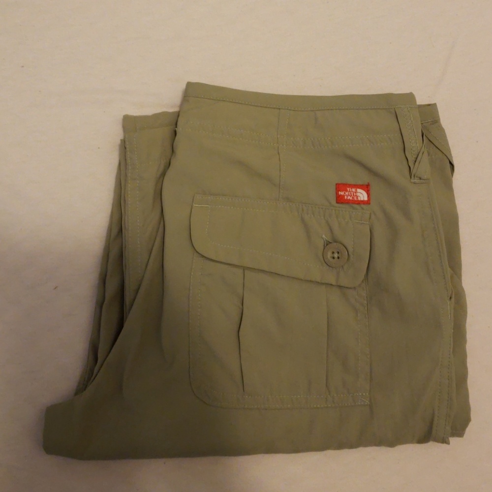 North face pants no tags but it's new